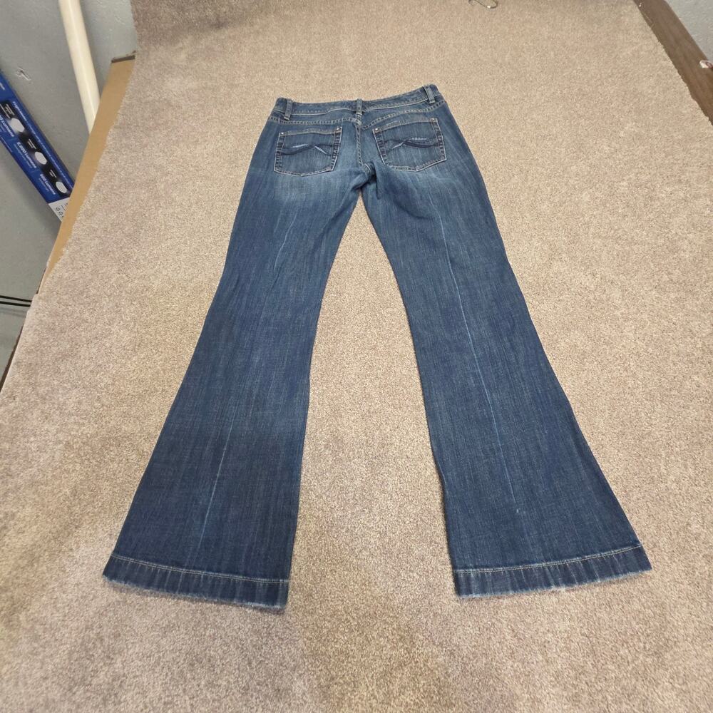 White House Black Market WHBM Blanc Flare Jeans Size 6S Medium Wash Low Rise Y2K